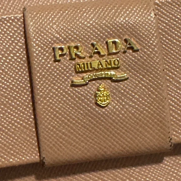 New in Box - Prada Saffiano Fiocco Wallet